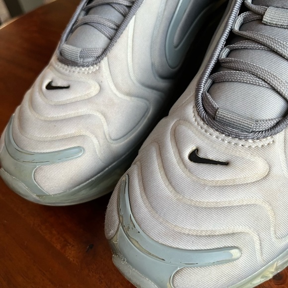 Nike Gray Air Max 720 Women’s Sneakers Shoes - Picture 6 of 12